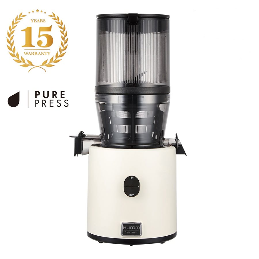 Hurom H330P Ivory Slow Juicer in Cremeweiß von vorne, mit 15-Jahre-Garantie-Siegel und Pure Press Logo.